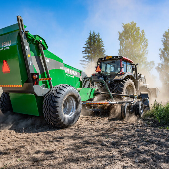 Ramasseuse de pierres KIVI-PEKKA